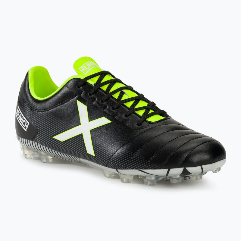 MUNICH Arenga FG negro ghete de fotbal