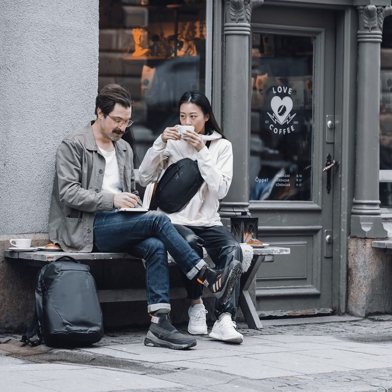 Borsetă Thule Tact Crossbody black 5