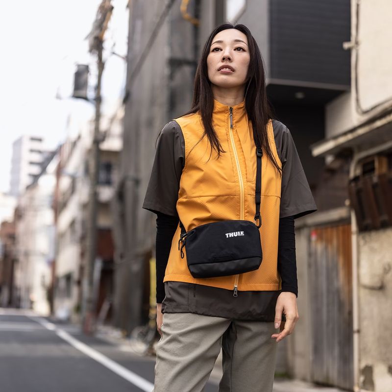 Borsetă Thule Paramount Crossbody black 2