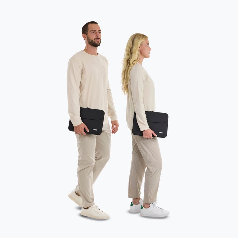 Husă pentru MacBook Air 13" Thule Lithos Sleeve black 10