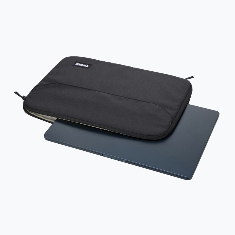 Husă pentru MacBook Air 15" Thule Lithos Sleeve black 6