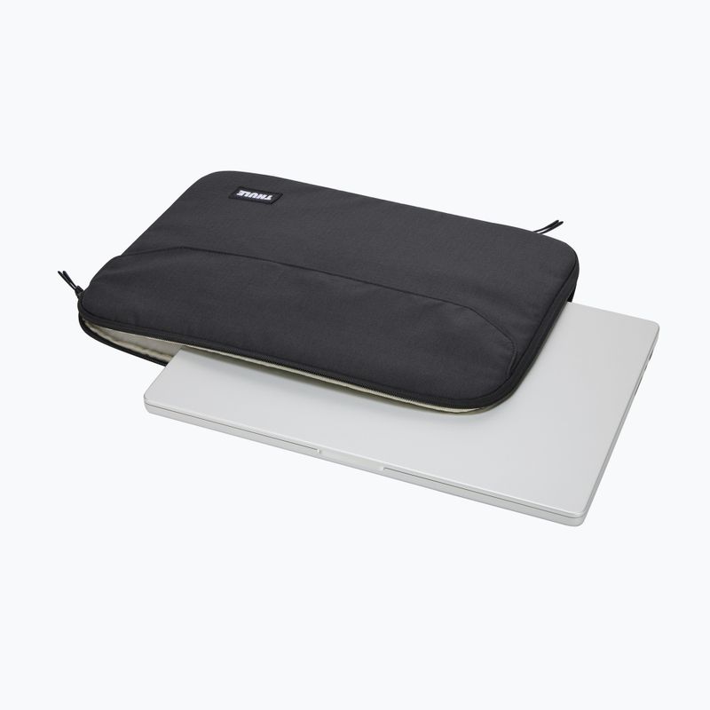 Husă pentru MacBook Pro 16" Thule Lithos Sleeve black 6