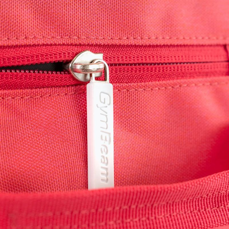 Geantă de antrenament GymBeam BAE 30 l pink 4