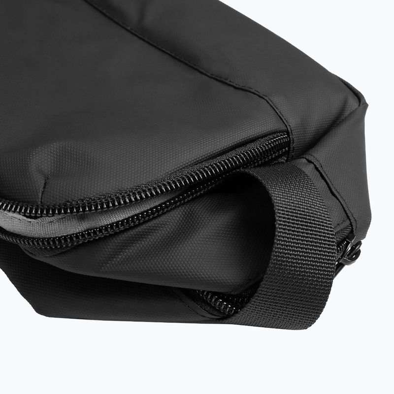 Trusă de cosmetice GymBeam Wash Bag 4 l black 3