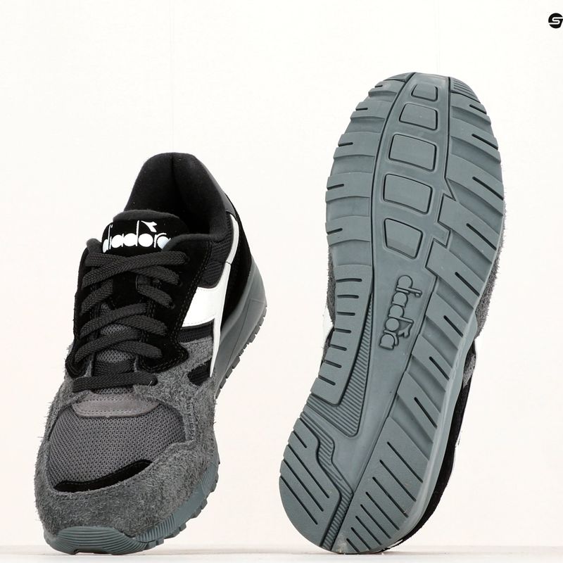 Pantofi Diadora N902 Hairy Suede negru/negru 17