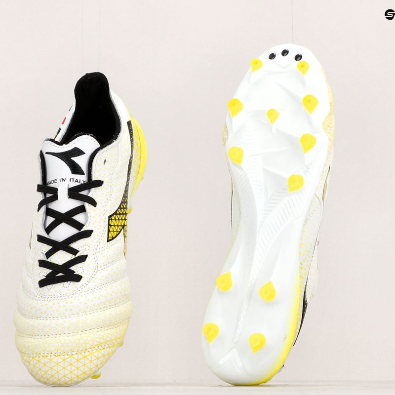 Ghete de fotbal Diadora Brasil Elite Tech GR ITA LPX pentru bărbați, alb/negru/galben-fluo 25