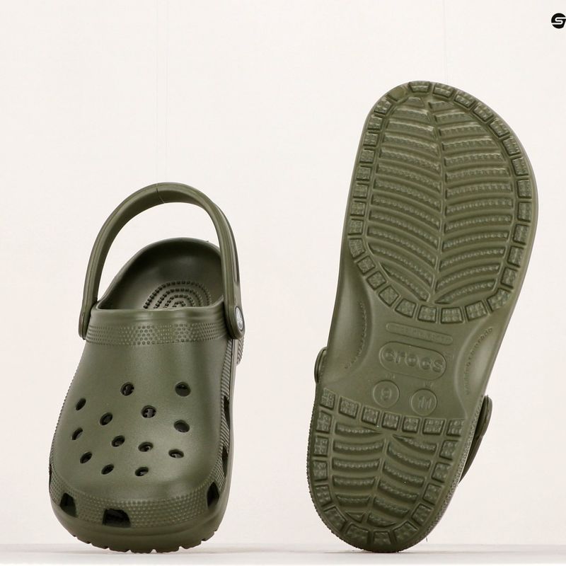 Șlapi de bărbați Crocs Classic army green pentru bărbați 12