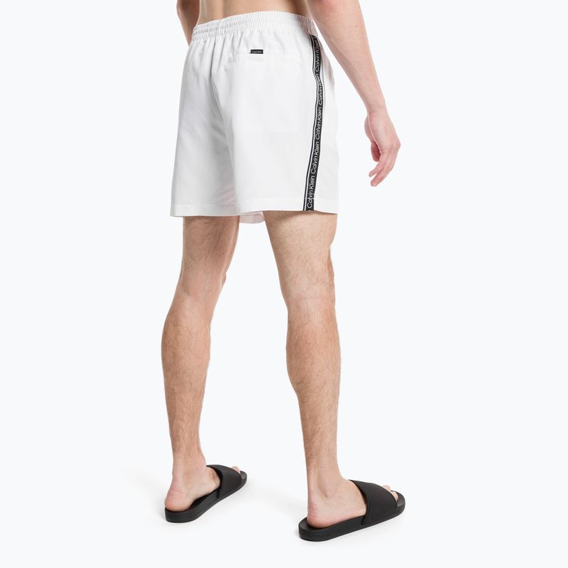 Bărbați Calvin Klein Medium Pantaloni scurți de înot cu cordon, alb 5