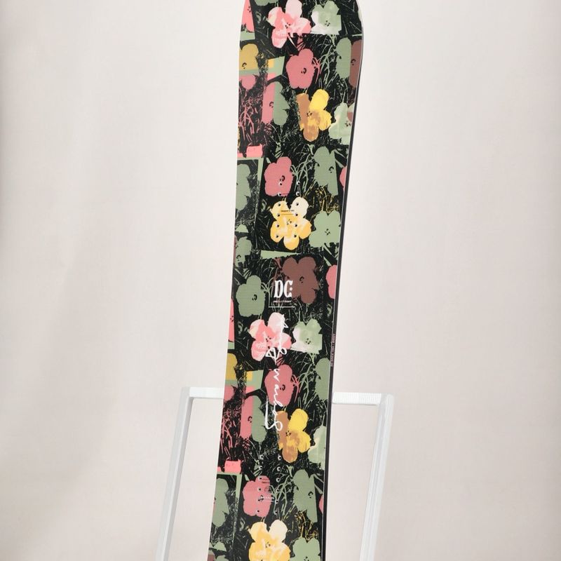 Snowboard pentru femei DC AW Biddy în floare 9