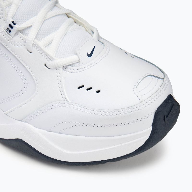Încălțăminte de antrenament pentru bărbați Nike Air Monarch IV white / metallic silver 7