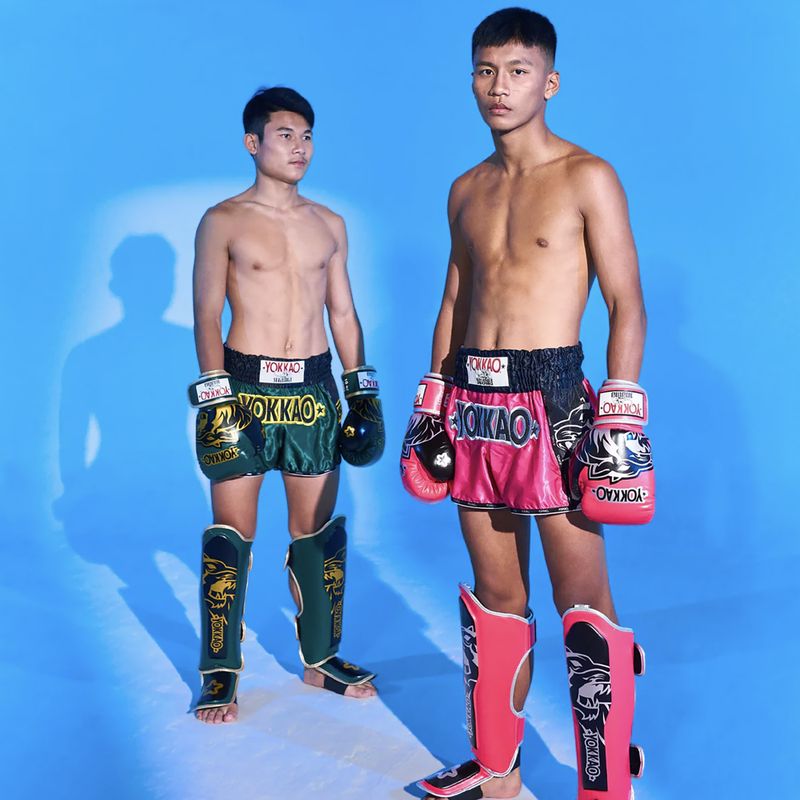 Pantaloni scurți de antrenament pentru bărbați YOKKAO Original Muay Thai magenta 9
