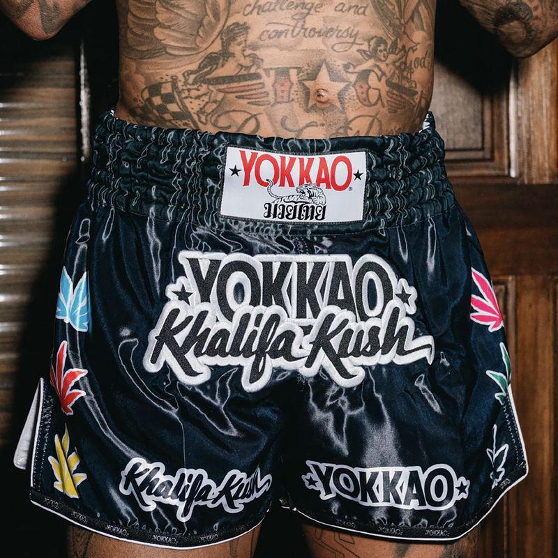 Pantaloni scurți de antrenament pentru bărbați YOKKAO Khalifa Kush Muay Thai black 6