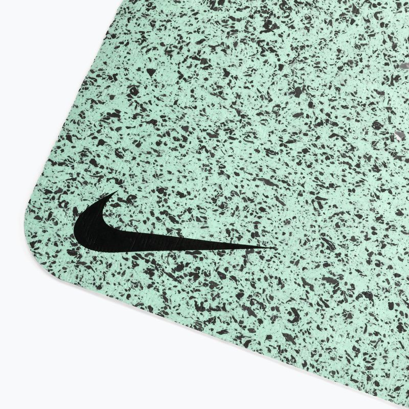 Covoraș de yoga Nike Move 4 mm verde N1003061-371 3