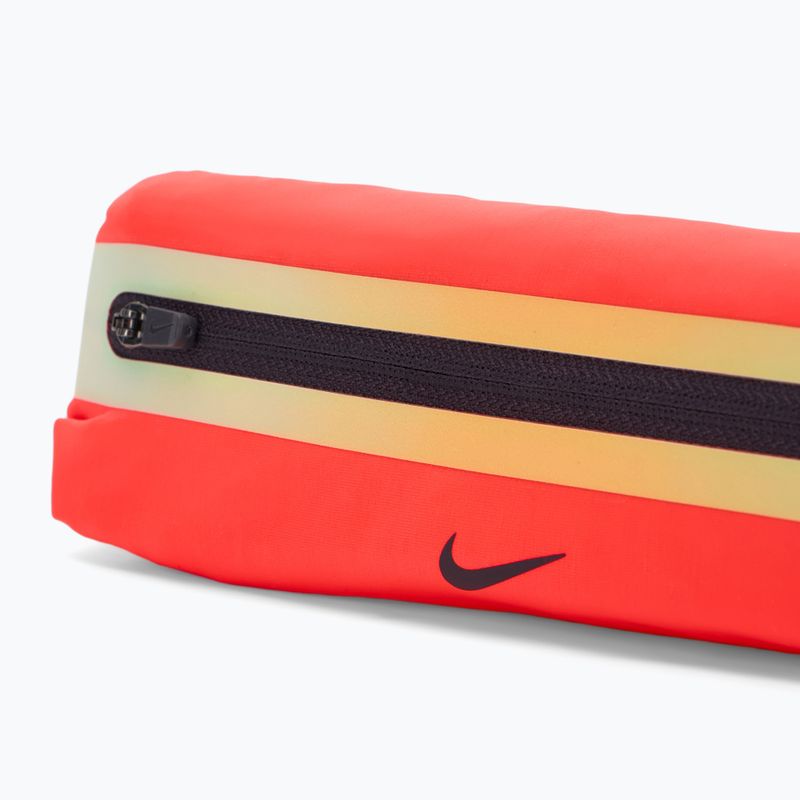 Borsetă  Nike Slim Waist Pack 3.0 bright crimson/cave purple 5