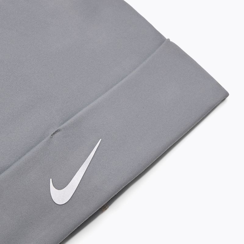 Căciulă Nike Dri-Fit Peak Uncuffed Beanie smoke grey/silver 3