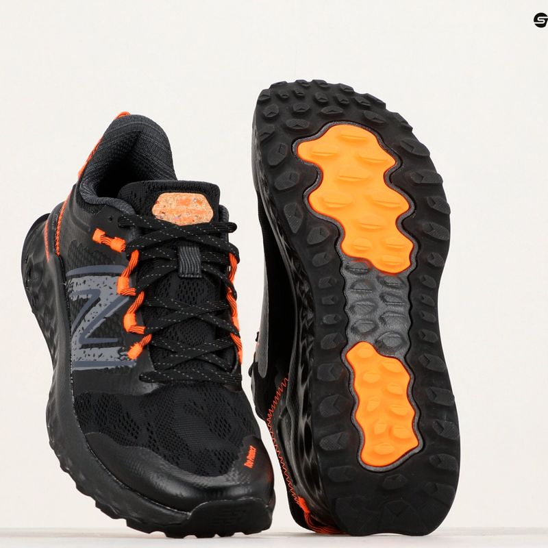 Încălțăminte de alergat pentru bărbați New Balance Fresh Foam Garoé black 8