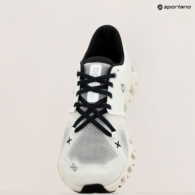 Încălțăminte de alergat pentru femei On Running Cloud X 3 white/black 9