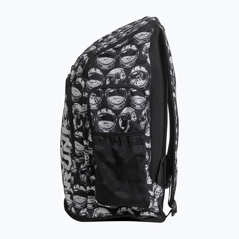 Rucsac Funky Trunks Space Case 40 and arti mess 4