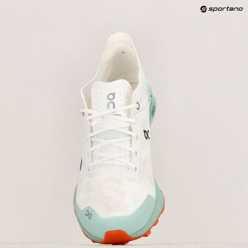 Încălțăminte de alergare pentru femei On Running Cloudventure Peak 3 Undyed undyed white 9