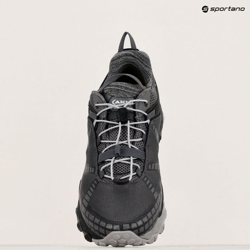 Încălțăminte de turism pentru bărbați AKU Flyrock GTX black/silver 9