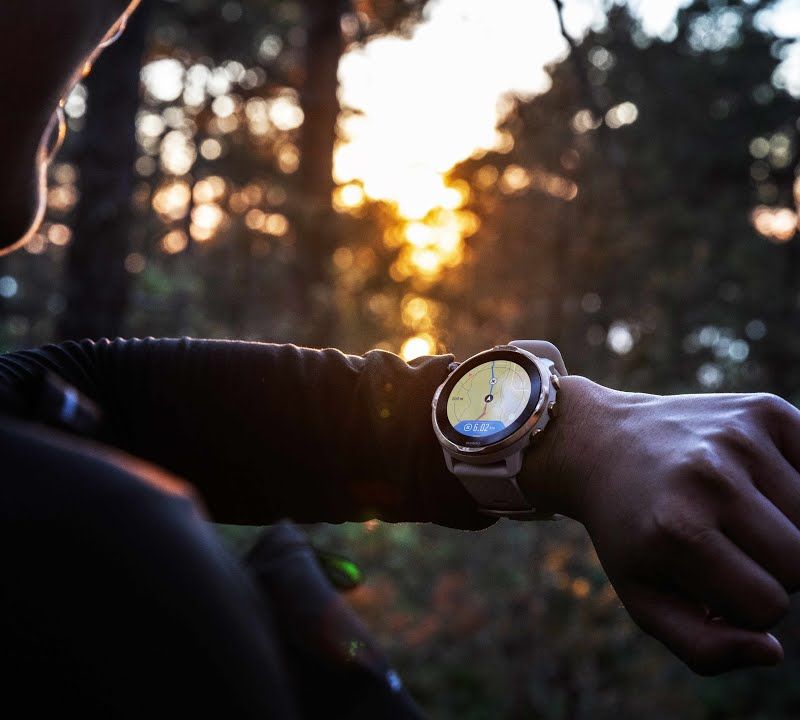 Ceas sport Suunto 7 alb SS050380000 8