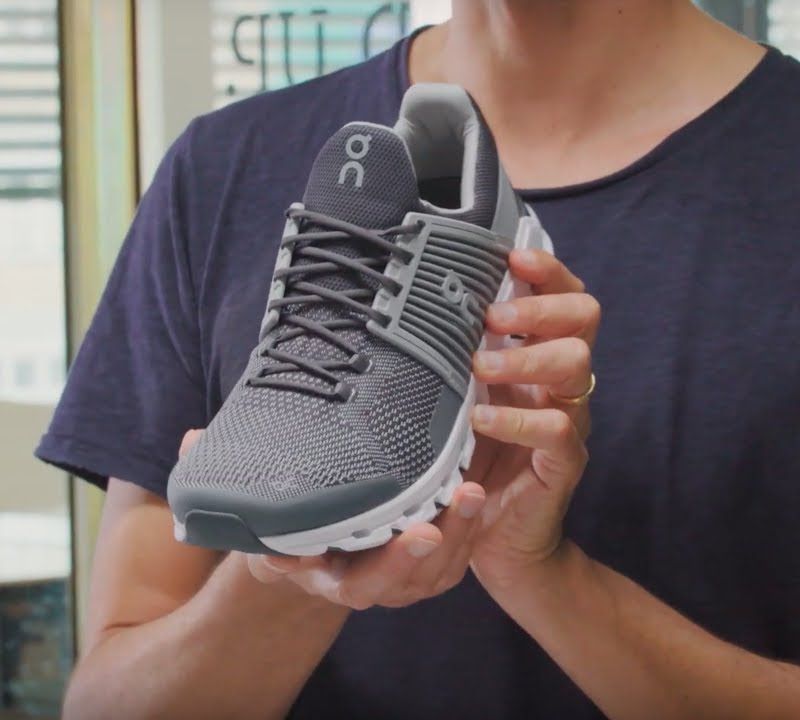 Pantofi de alergare pentru bărbați On Cloudswift albastru marin 4199584 12