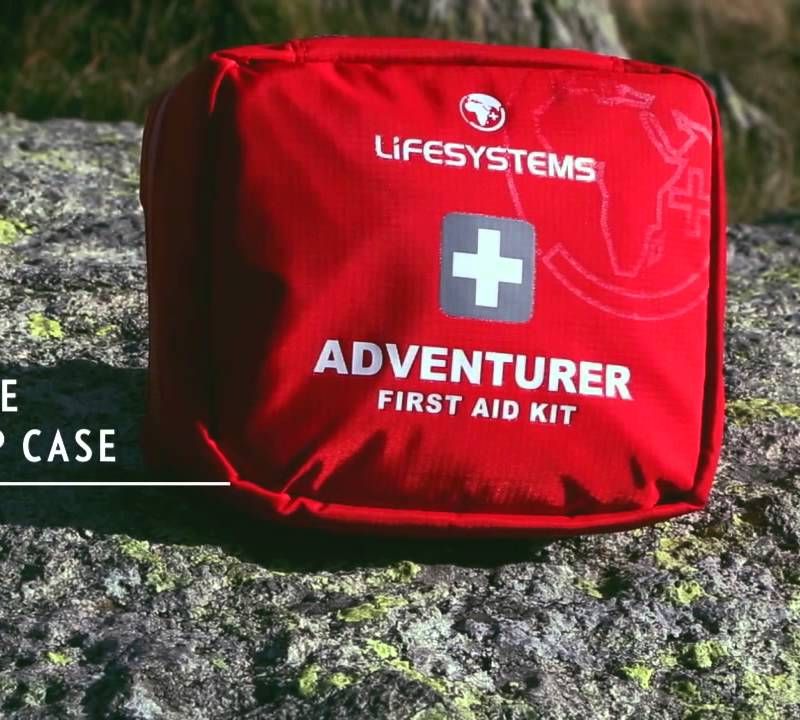 Trusă turistică Lifesystems Adventurer First Aid Kit roșie LM1030SI 5