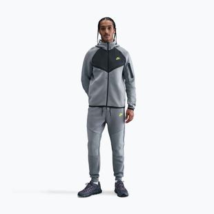 Pantaloni pentru bărbați Nike Tech Joggers cool grey/cool grey/volt