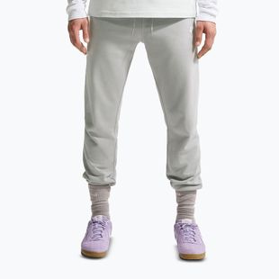 Pantaloni pentru bărbați Nike Club French Terry Joggers light smoke grey/light smoke grey/white