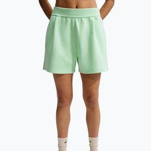 Pantaloni scurți de antrenament pentru femei Nike 24.7 ImpossiblySoft cucumber calm/illusion green