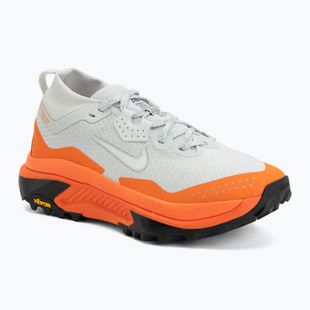 Încălțăminte de alergare pentru femei Nike ACG Zegama GORE-TEX light silver/safety orange/summit white