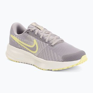 Încălțăminte de alergare pentru femei Nike Run Defy silver lilac/sail/cream ii/fennel
