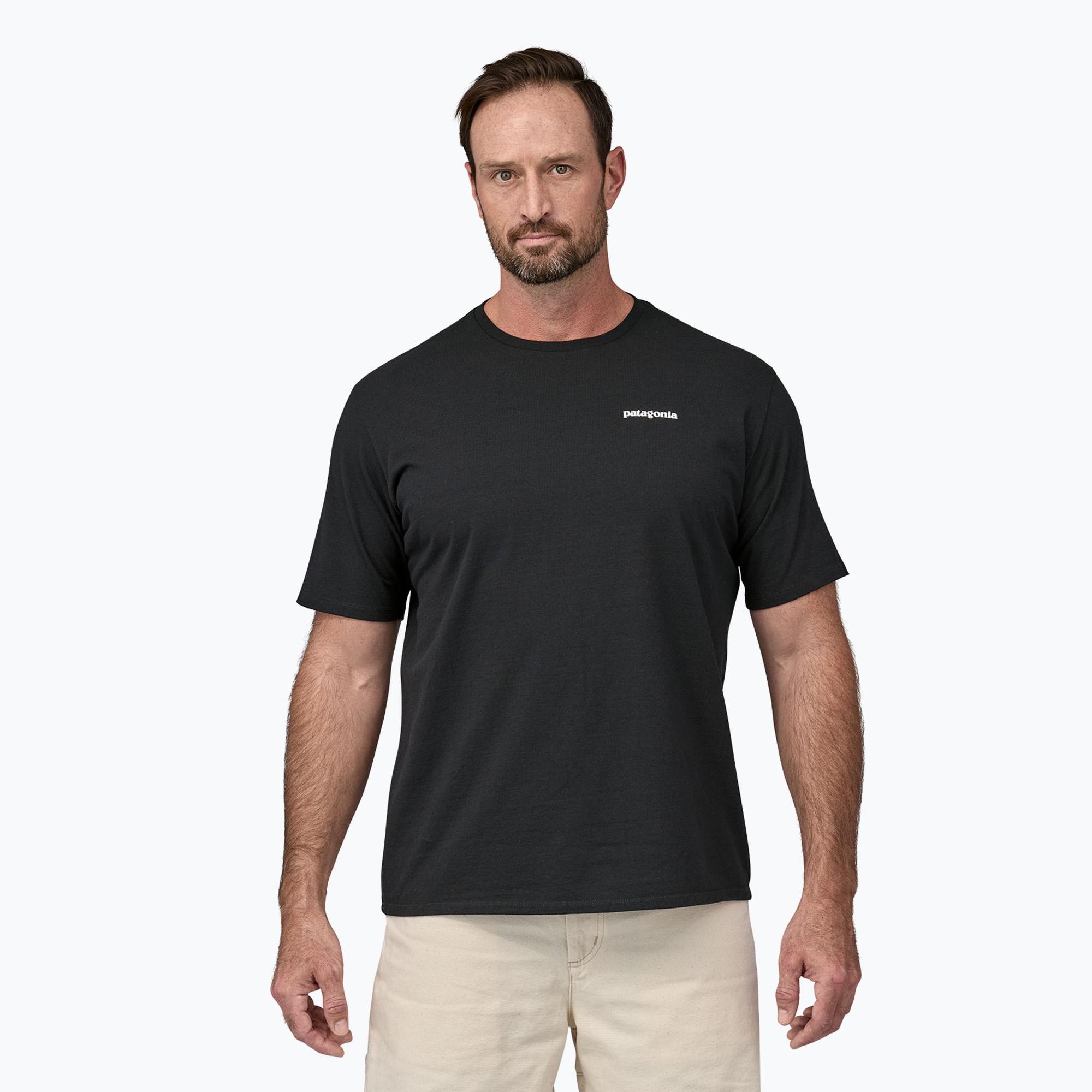 Tricou de trekking pentru bărbați Patagonia P-6 Logo Responsibili-Tee black (P-6 Logo Responsibili-Tee 38504)