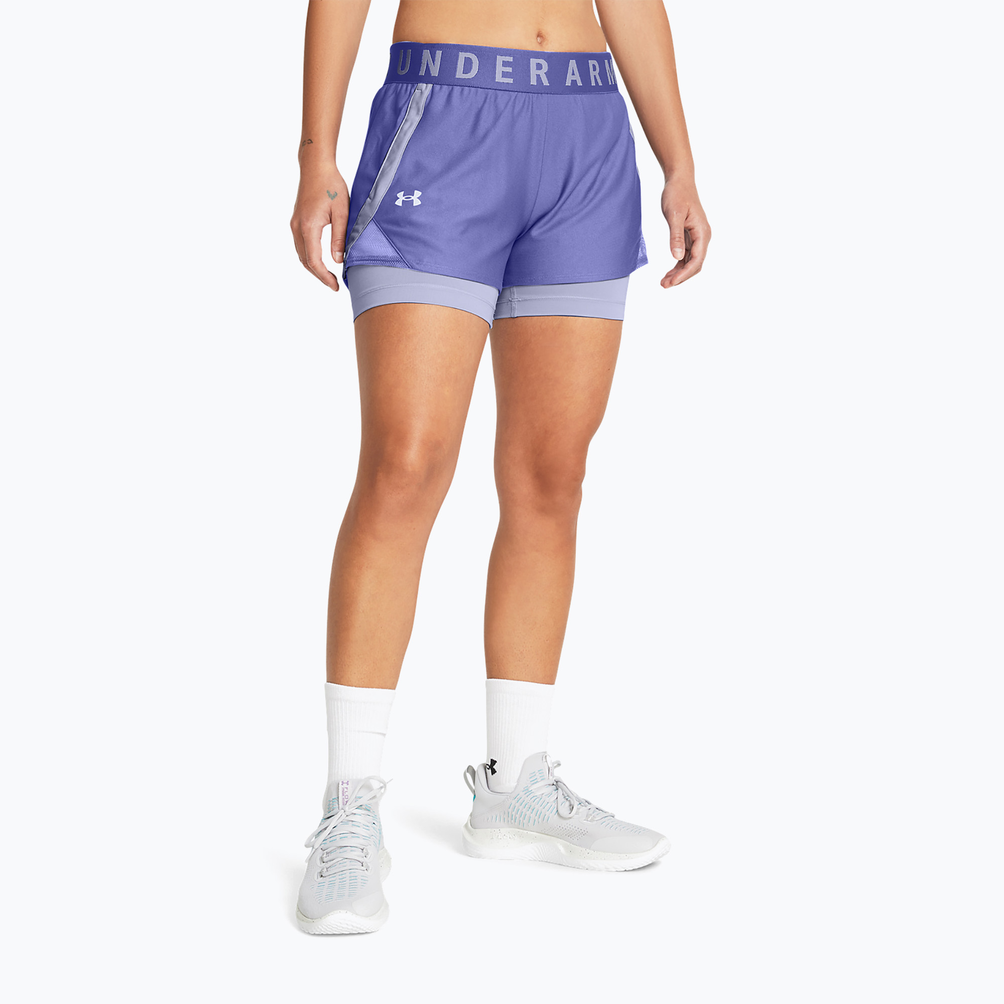 Pantaloni scurți de antrenament pentru femei Under Armour Play Up 2-In-1 starlight/celeste/celeste (Play Up 2-In-1 1351981)