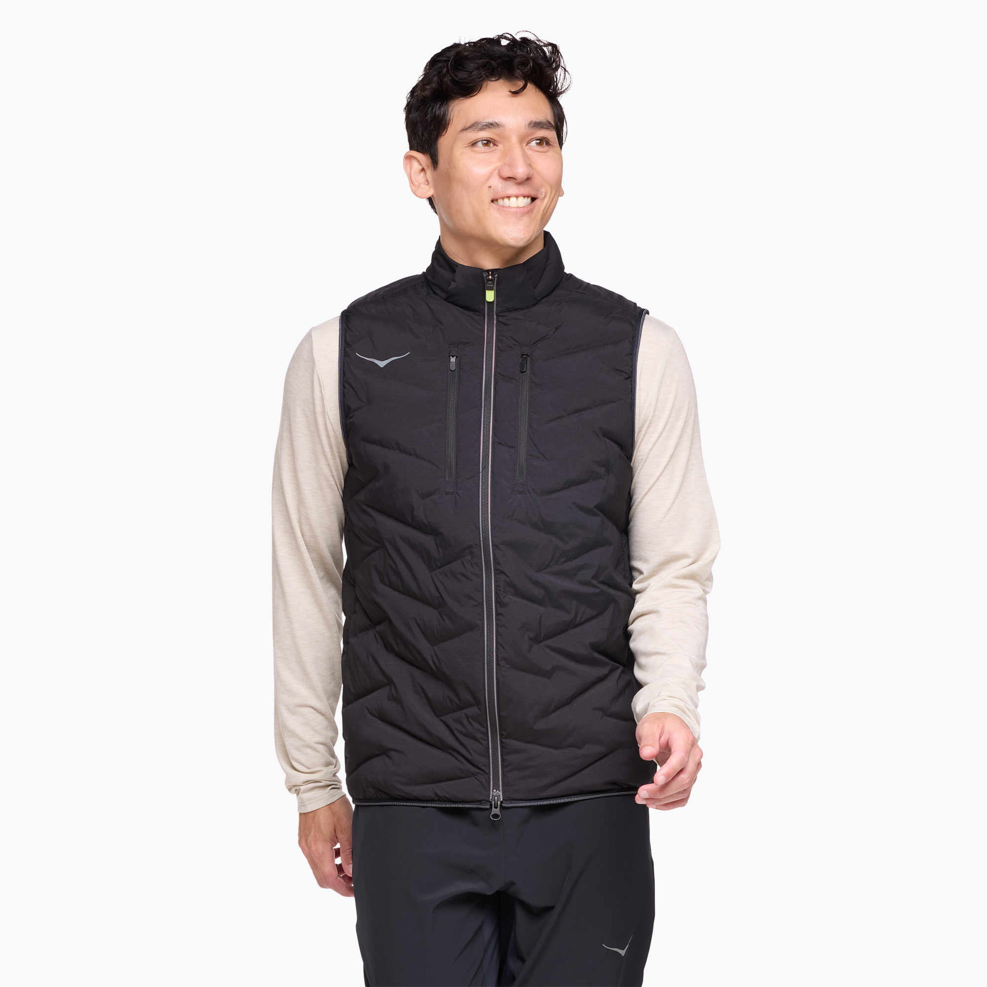 Vestă de alergare pentru bărbați HOKA Skyfill Run black (Skyfill Run 1156096-BLK)