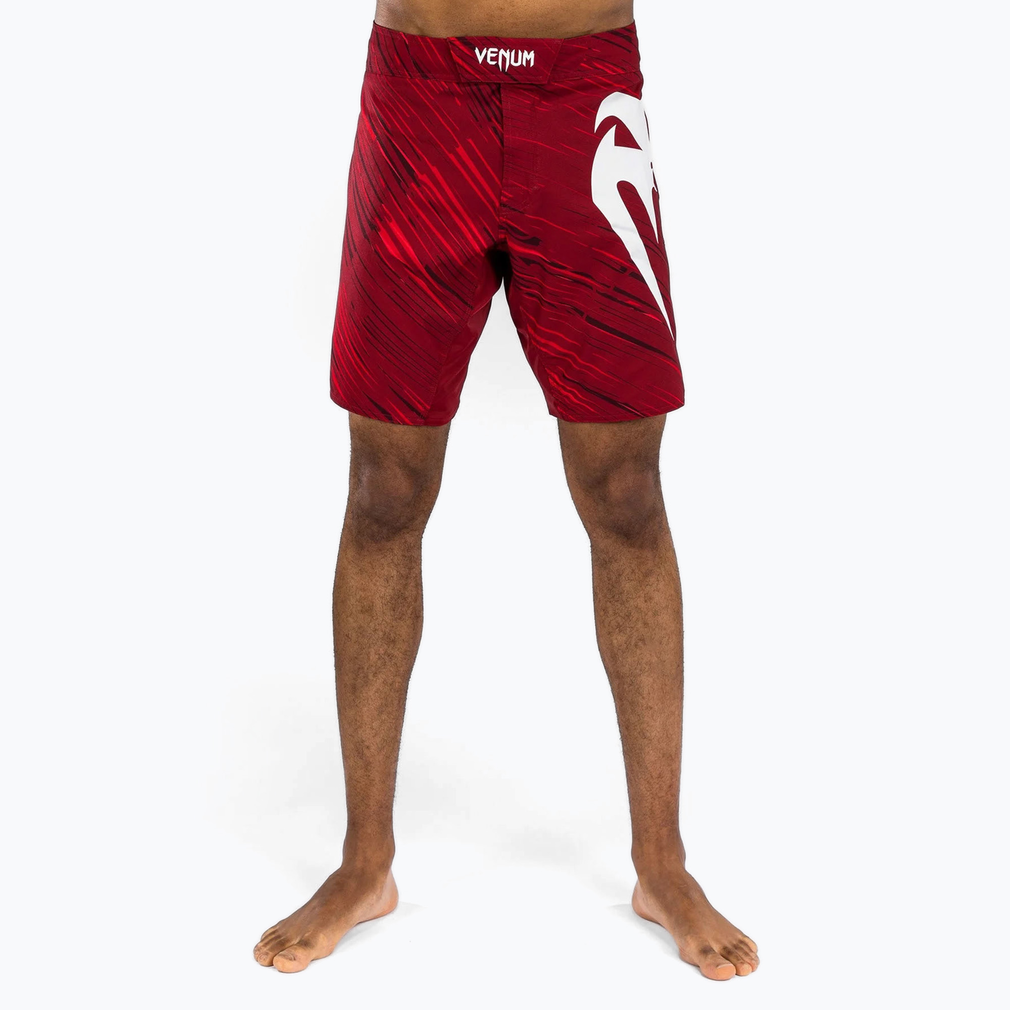 Pantaloni scurți de antrenament Venum Light 5.0 red (Light 5.0 VENUM-05103-003)