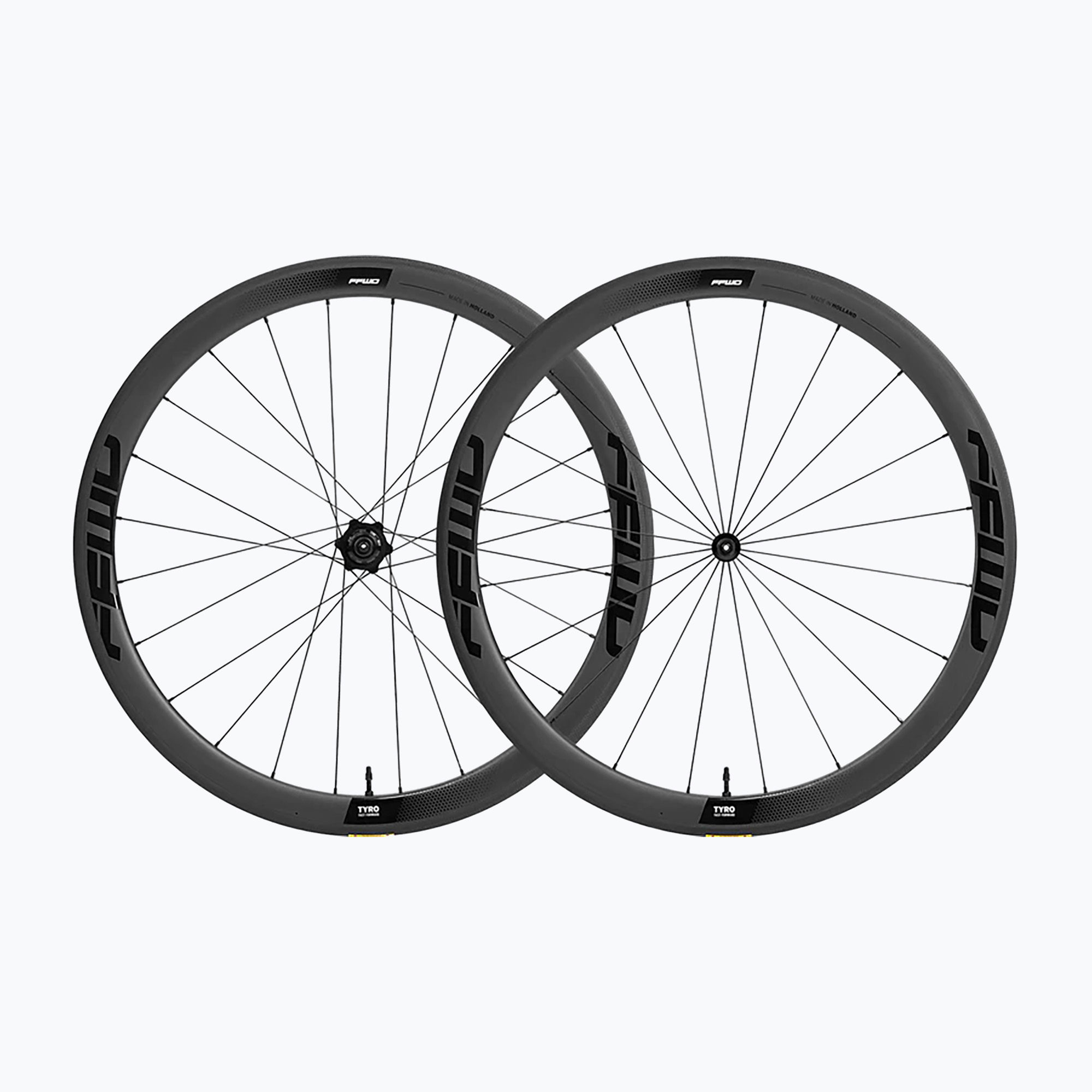 FFWD Tyro 2.0 FCC SP 20H/24H RB XDR Sram roți de bicicletă neagră FFWD Tyro 2.0 FCC SP 20H/24H RB XDR Sram negru (Tyro 2.0 FCC SP 20H/24H RB XDR Sram ASTYROFCCFFWDRBXDR)