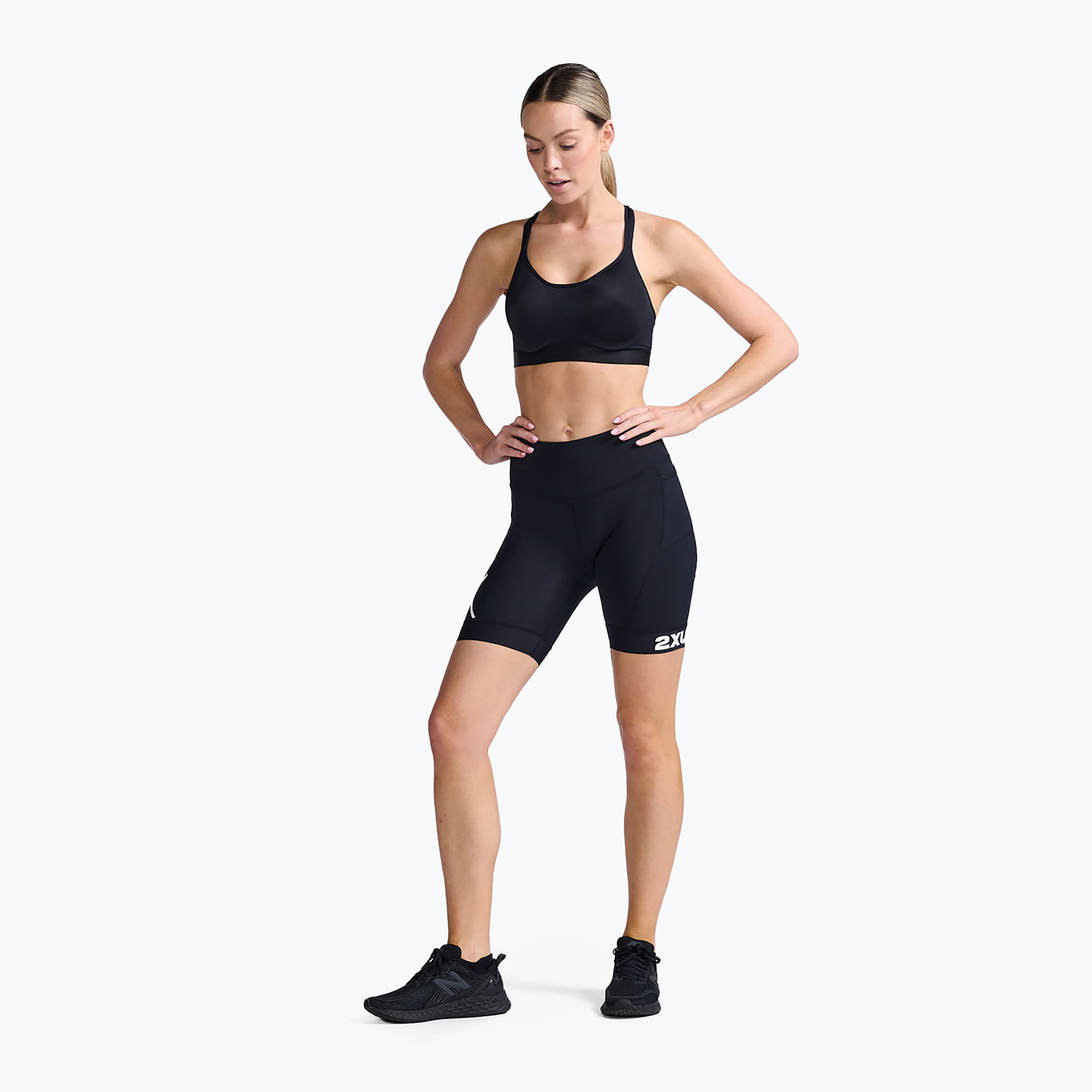 Pantaloni scurți de triatlon pentru femei 2XU Core Tri negru/alb