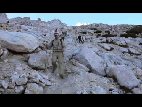 Pantaloni scurți de trekking pentru bărbați Columbia Triple Canyon II gri 2030801